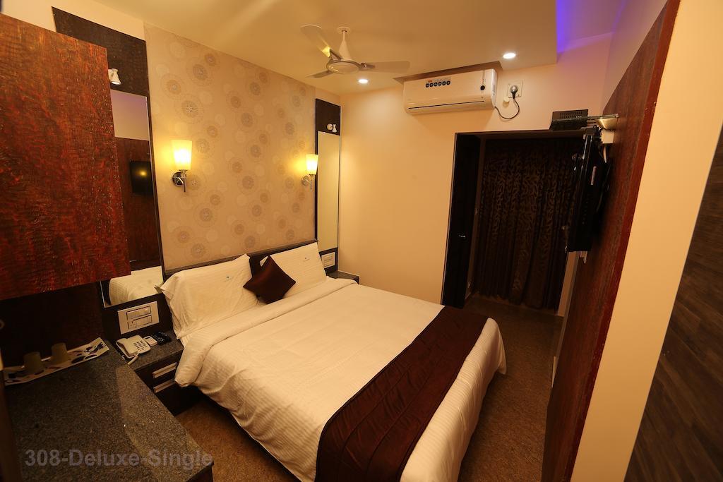 Vijaya Residency - Porur Lodge *