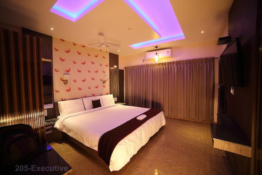 Lodge Vijaya Residency - Porur *